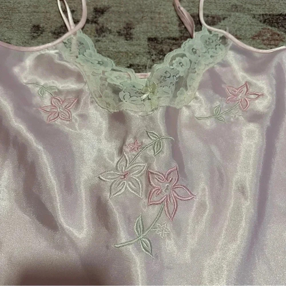 Y2k Pink lace slip dress with embroidery and adjustable straps size medium - Picture 4 of 12